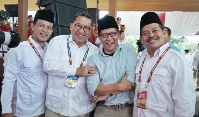 Rocky Gerung bersama Fadli Zon. [X]
